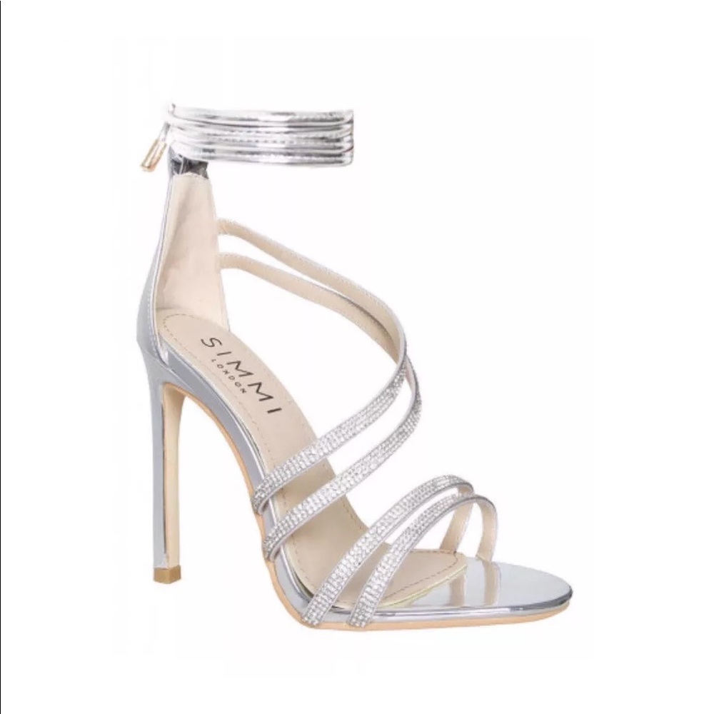 SILVER DIAMONTE STRAPPY LACE UP HEELS size 9